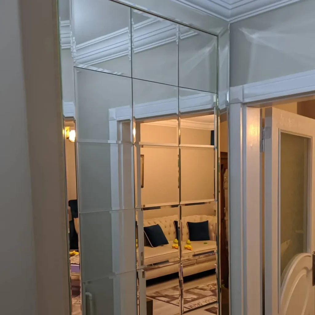 Antrede ayna kaplı dolap kapakları — Optima Cam Ayna, Ankara