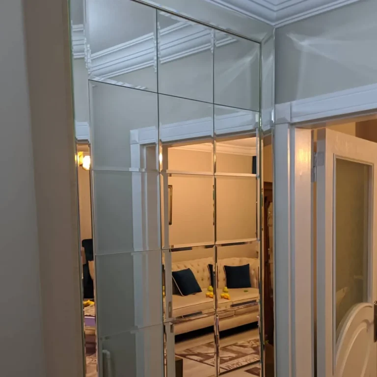 Antrede ayna kaplı dolap kapakları — Optima Cam Ayna, Ankara