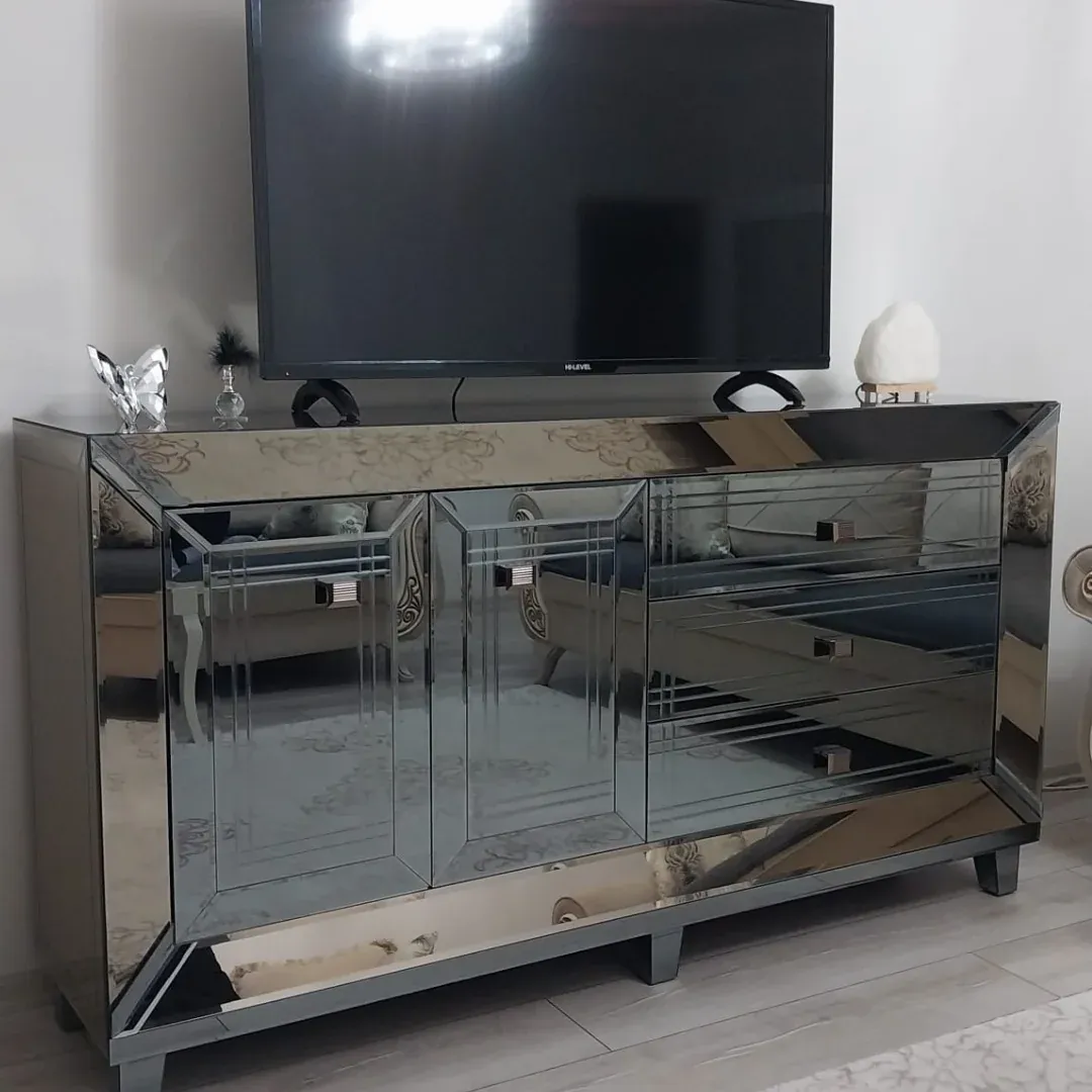 TV ünitesi ayna kaplama